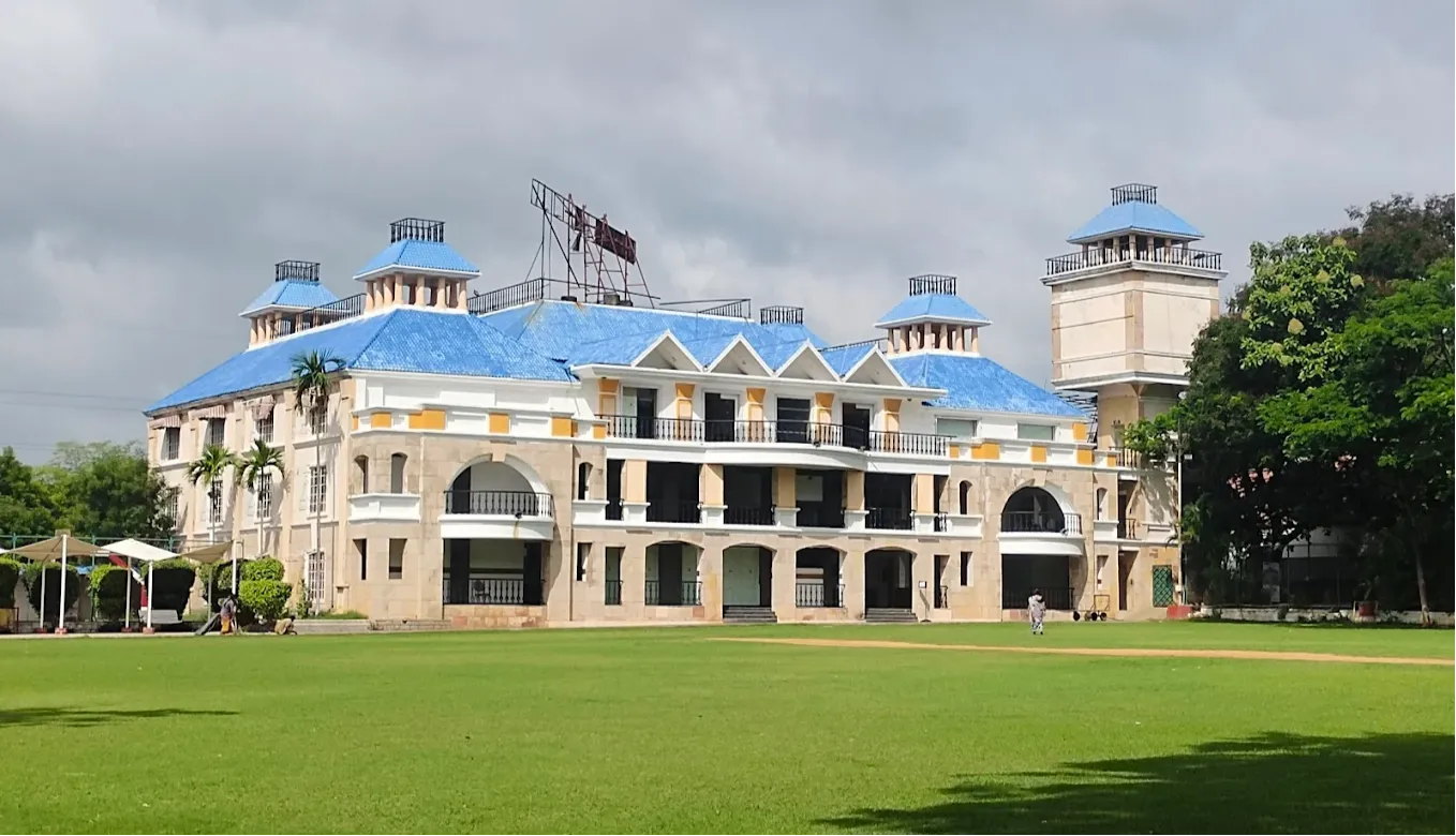 Celebrity Resort